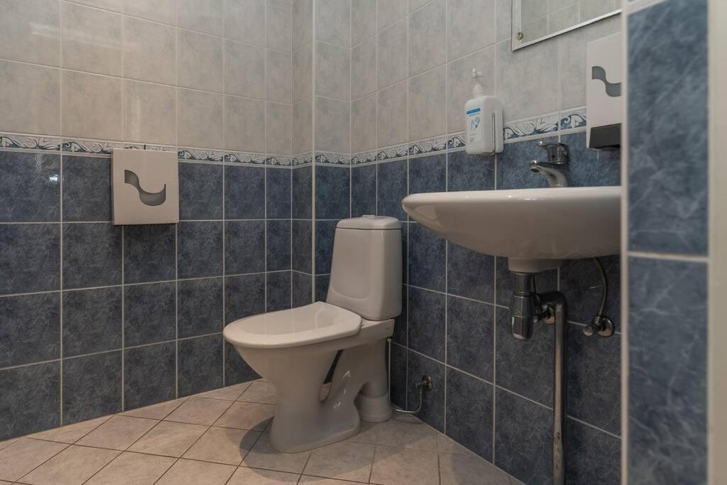 Pueha Vaimu Kuelaliskorter Tallinn Bagian luar foto